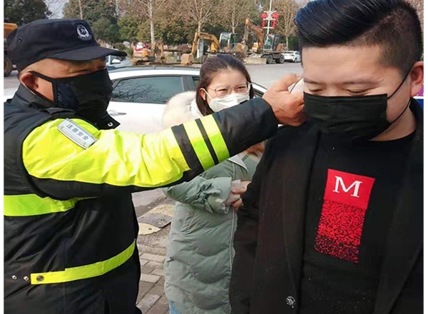 抗击疫情 (9)